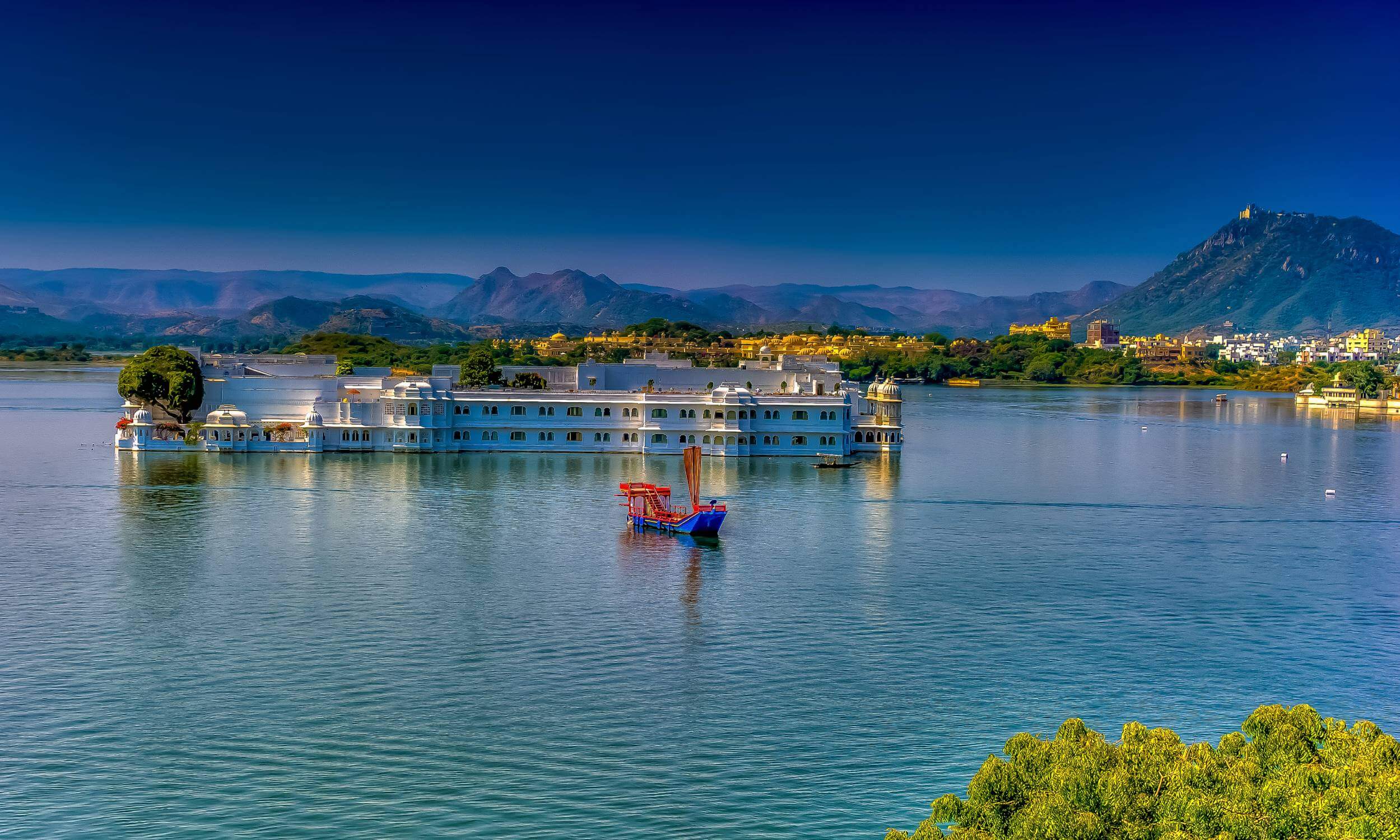 Explore the Royal Splendor: Rajasthan Tour Packages from Mumbai